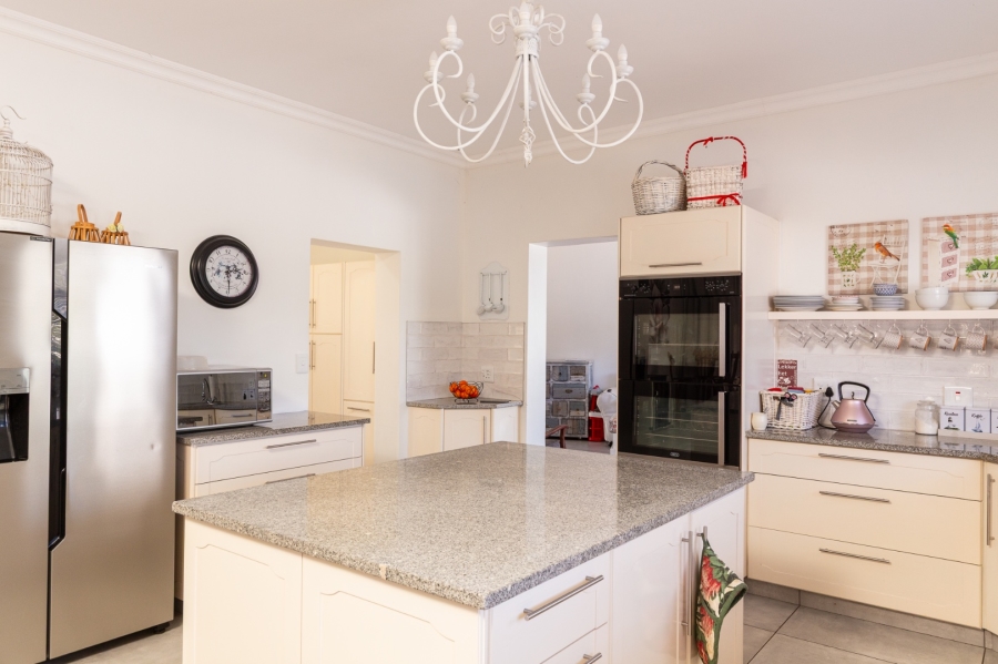 4 Bedroom Property for Sale in Velddrif Western Cape